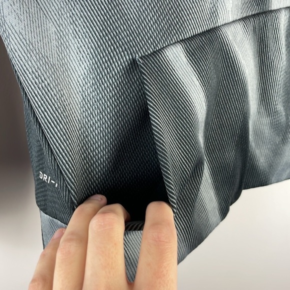 NIKE Dri-Fit Youth Big Swoosh Pullover Hoodie SZ M High neck Green/Gray/Black - Picture 5 of 12